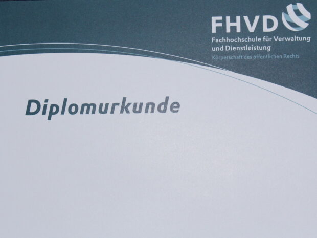 Diplomierung im Fachbereich Steuerverwaltung am 26.08.2022 Diplomierung im Fachbereich Steuerverwaltung am 26.08.2022