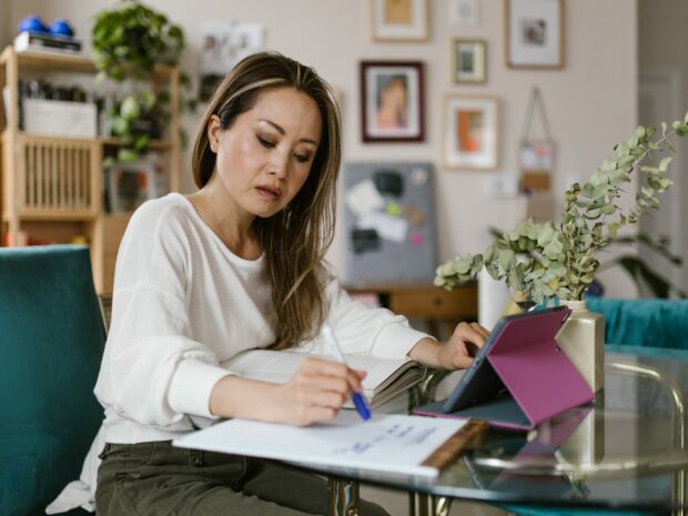 Erfolgreiche Veröffentlichung einer wissenschaftlichen Publikation in dem Journal “facilities” mit dem Titel “Predicting Employees’ Choice to Work from Home”